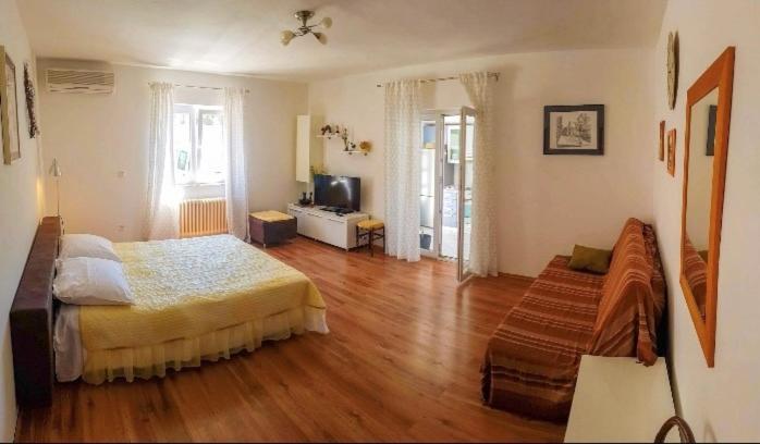 Tina Apartmán
