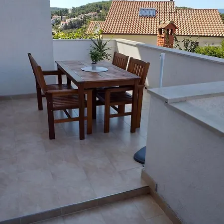 Apartmani Tina Jelsa  Exterior photo