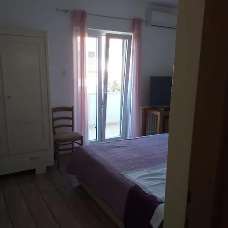 Apartmani Tina Jelsa  Exterior photo