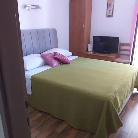 Apartmani Tina Jelsa  Exterior photo