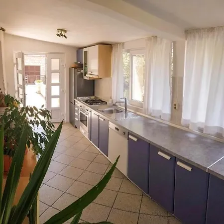 Apartmani Tina Jelsa  Exterior photo