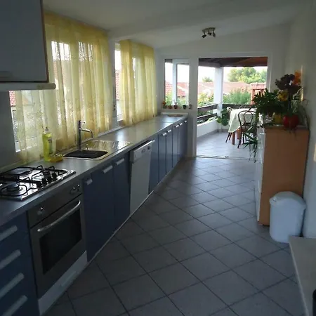 Apartmani Tina Jelsa  Exterior photo