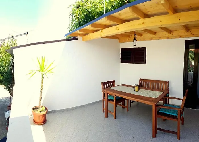 Apartmani Tina