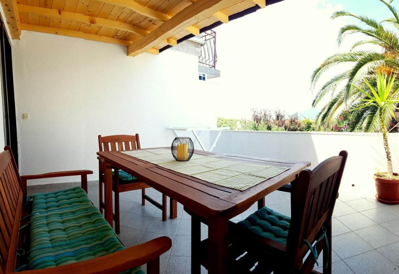 Tina Apartment Jelsa (Hvar)
